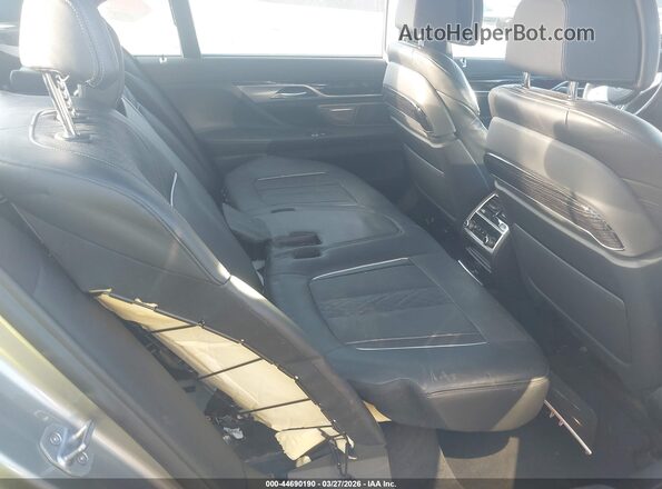WBA7T2C09LGL17278 2020 BMW OTHER Gray Widok naklejki z numerem VIN