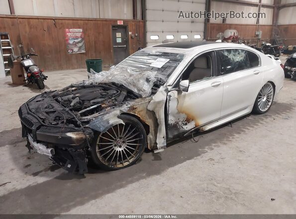 WBA7U2C17MCE78925 2021 BMW OTHER Белый Передняя левая четверть