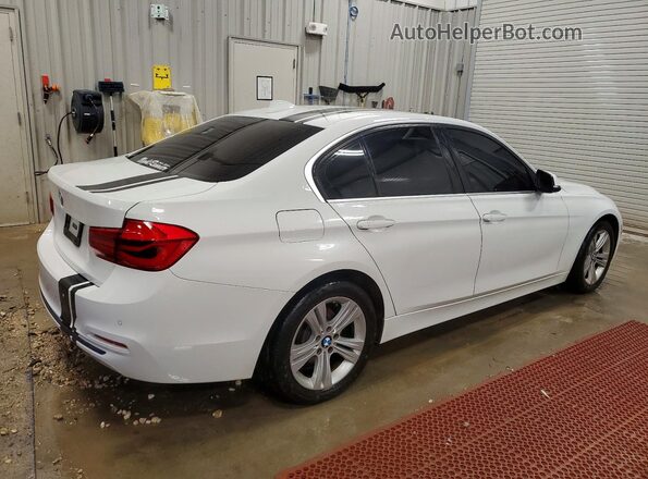 WBA8D9C37HA005085 2017 BMW OTHER White Trasero derecho