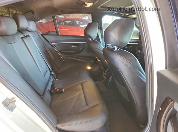 WBA8E1C36HA158720 2017 BMW OTHER White Вид задніх сидінь