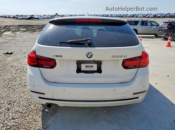 WBA8J1C5XJA379532 2018 BMW OTHER Белый Вид сзади