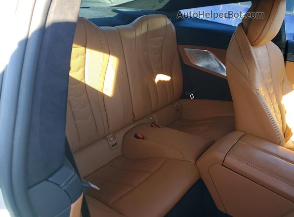WBABC4C0XRCR16762 2024 BMW M8 Белый Вид задних сидений
