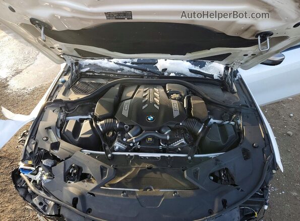 WBAGV8C01LBP48739 2020 BMW M8 White Вид задньої частини салону