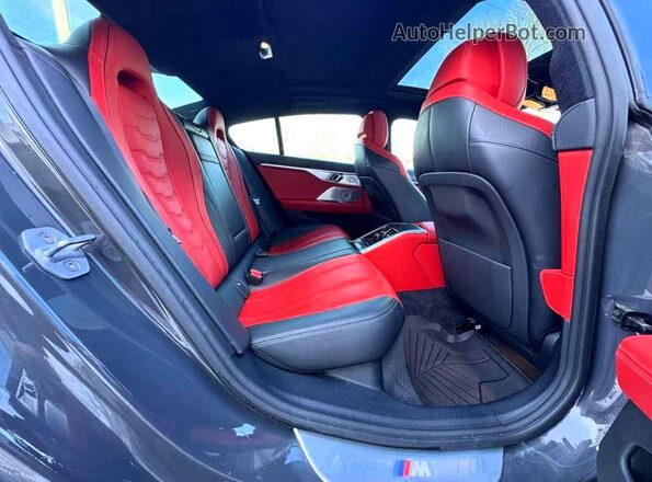 WBAGV8C05LCD99243 2020 BMW M8 Черный Вид сзади