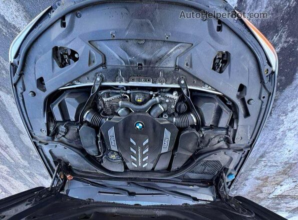 WBAGV8C05LCD99243 2020 BMW M8 Черный Вид салона спереди