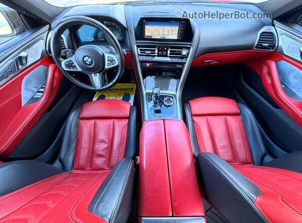 WBAGV8C05LCD99243 2020 BMW M8 Черный Вид щитка приборов