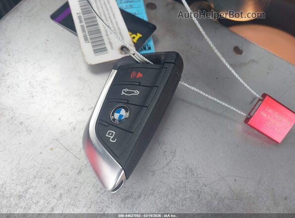 WBAHF9C01SWY46538 2025 BMW Z4 Red Vista del salpicadero