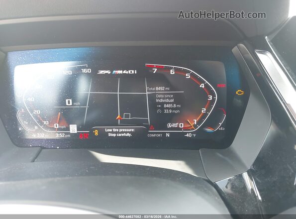 WBAHF9C01SWY46538 2025 BMW Z4 Red Vista de los asientos traseros