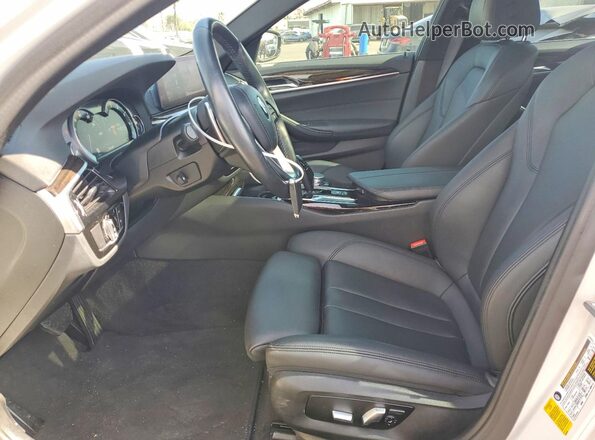 WBAJA5C50KWW48764 2019 BMW OTHER White Widok wnętrza z przodu