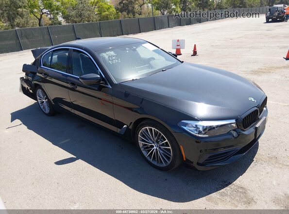 WBAJA5C54KWW09255 2019 BMW 5 SERIES Черный Передняя правая четверть