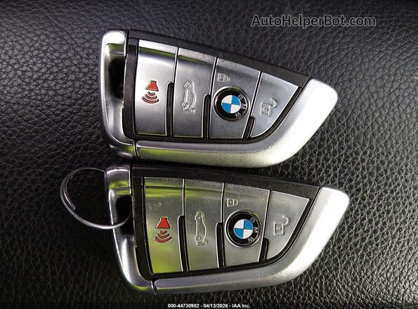 WBAJA5C54KWW09255 2019 BMW 5 SERIES Черный Вид панели приборов