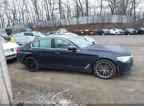 WBAJA7C58JWC77012 2018 BMW OTHER Синий Вид задней части салона