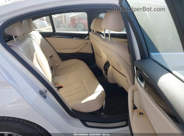 WBAJA9C51KB392925 2019 BMW 5 SERIES Белый Вид наклейки с VIN-кодом