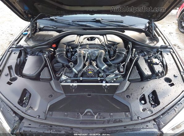 WBAJB9C54JB287372 2018 BMW 5 SERIES Gray Widok z tyłu