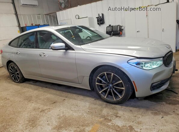 WBAJV6C54JBK07638 2018 BMW OTHER Серебряный Передняя правая четверть
