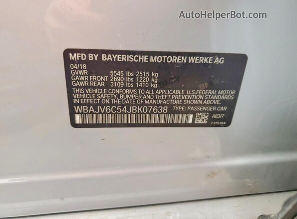 WBAJV6C54JBK07638 2018 BMW OTHER Серебряный Вид подкапотного пространства