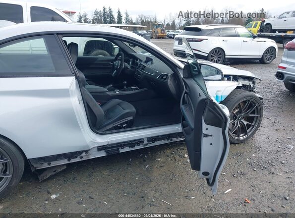 WBS2U7C59K7D09484 2019 BMW M2 Silver Widok wnętrza z przodu