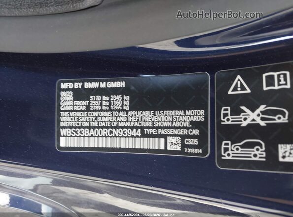 WBS33BA00RCN93944 2024 BMW M4 Blue Widok komory silnika