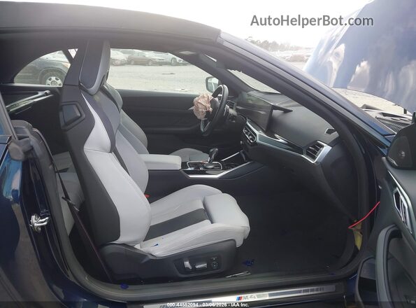 WBS33BA00RCN93944 2024 BMW M4 Blue Widok wnętrza z przodu