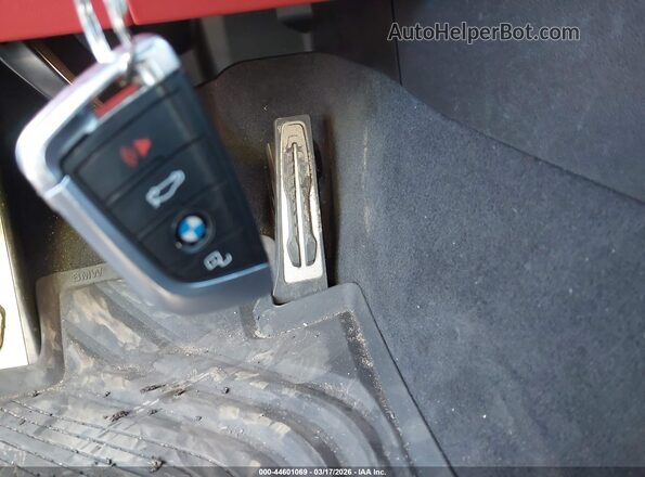 WBS43AY08PFN49481 2023 BMW M3 Blue Vista del salpicadero