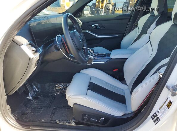 WBS43AY09RFS56370 2024 BMW M3 White Вид салону спереду