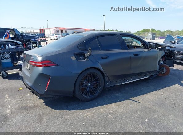 WBS83FK07SCU44450 2025 BMW M5 Black Задня права чверть