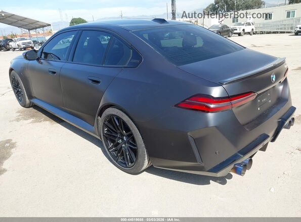 WBS83FK08SCU45123 2025 BMW M5 Black Tył lewy