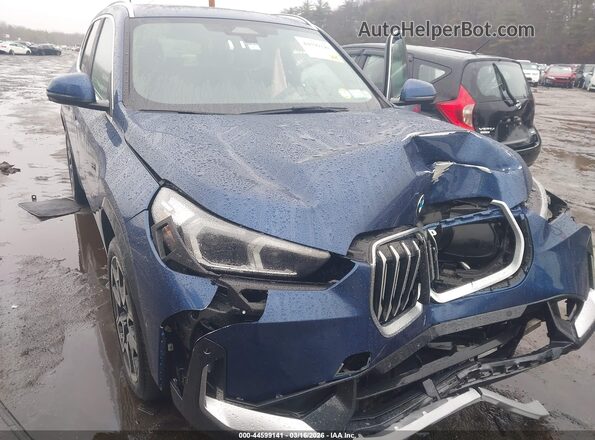 WBX73EF01S5313013 2025 BMW X1 Dark Blue Вид салона спереди