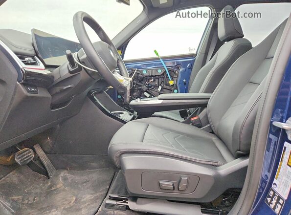 WBX73EF02S5201059 2025 BMW X1 Синий Вид салона спереди