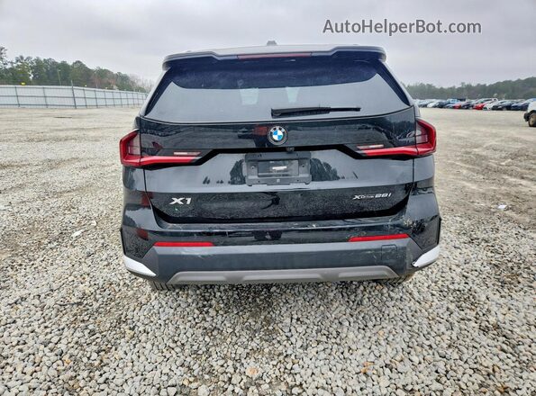 WBX73EF05P5W50808 2023 BMW X1 Черный Вид сзади