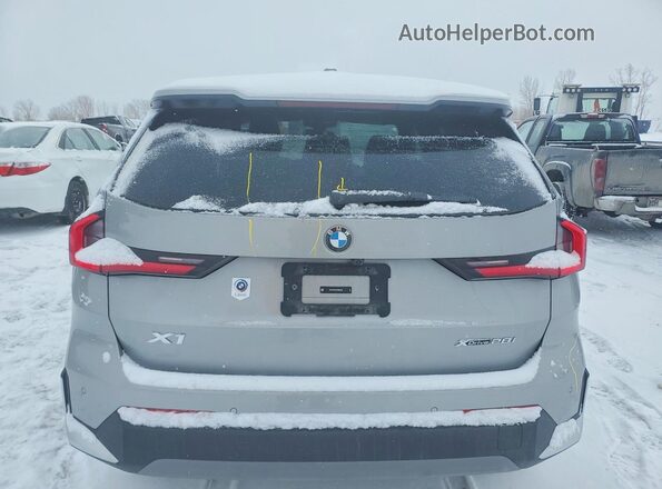 WBX73EF05P5X86159 2023 BMW X1 Серый Вид сзади