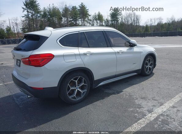WBXHT3C30J5L26714 2018 BMW X1 White Tył prawy