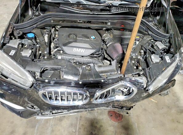 WBXHT3C32GP884450 2016 BMW X1 Black Widok wnętrza z tyłu