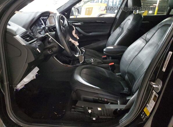 WBXHT3C32GP884450 2016 BMW X1 Black Widok wnętrza z przodu