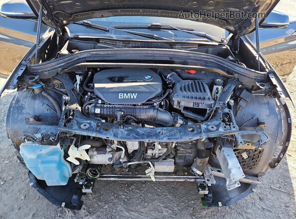 WBXHT3C32H5F71365 2017 BMW X1 Угольный Вид задней части салона