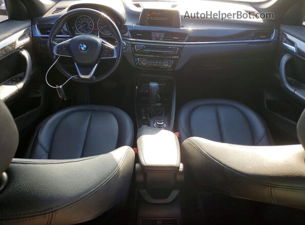 WBXHT3C34G5E50335 2016 BMW X1 Black Widok deski rozdzielczej