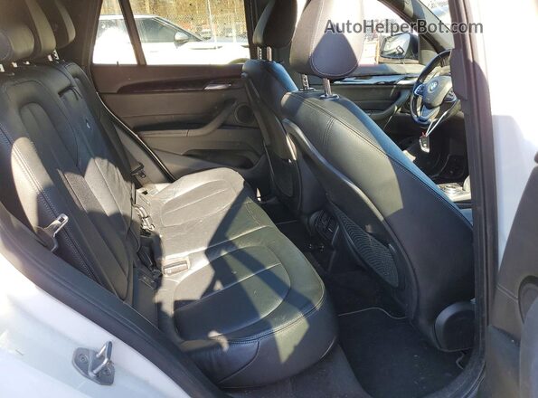 WBXHT3C37J5K30028 2018 BMW X1 Белый Вид подкапотного пространства