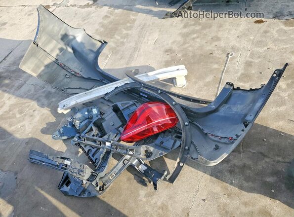 WBXHT3C38G5F66332 2016 BMW X1 Gray Vista del compartimento del motor