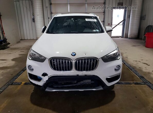 WBXHT3C39J3H33008 2018 BMW X1 White Вид спереду
