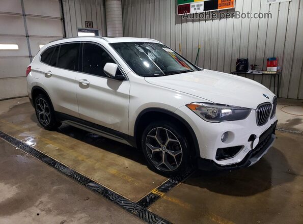 WBXHT3C39J3H33008 2018 BMW X1 White Передня права чверть