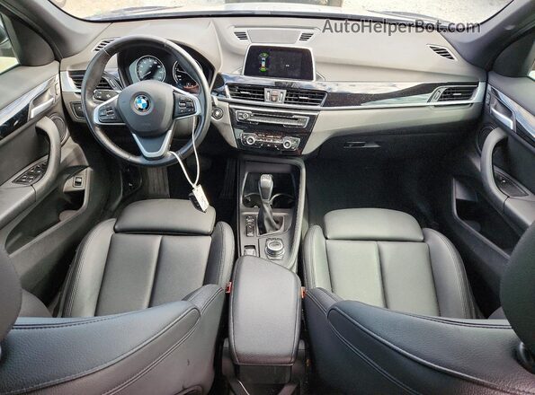 WBXHT3C50K3H34003 2019 BMW X1 Синий Вид панели приборов