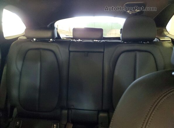 WBXHT3C59K5L37990 2019 BMW X1 Синий Вид задних сидений