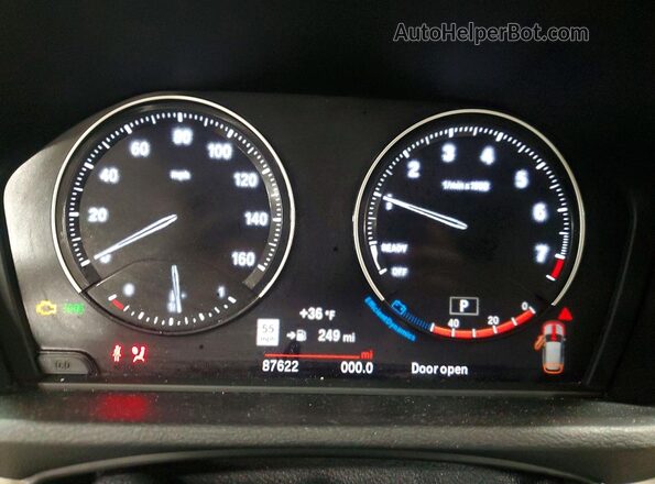 WBXHT3C5XK5L36797 2019 BMW X1 Black Вид щитка приладів