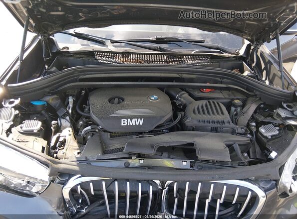 WBXHT3Z36H4A65695 2017 BMW X1 Серый Вид сзади