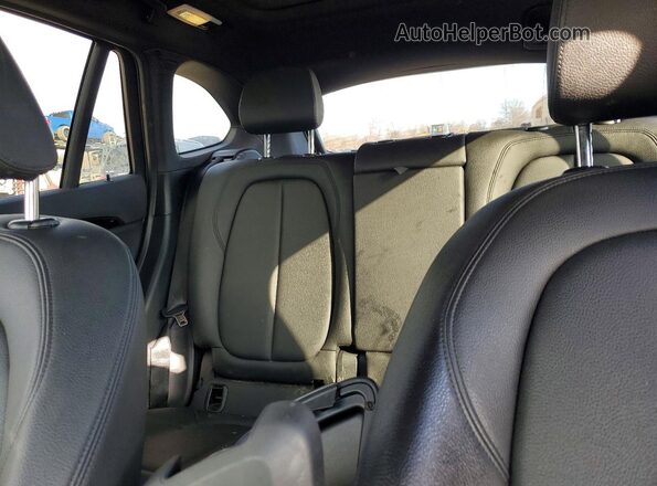 WBXHT3Z39J4A65924 2018 BMW X1 Черный Вид задних сидений