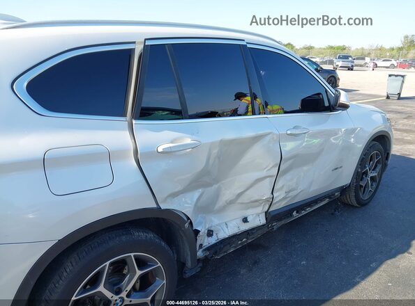 WBXHU7C32J5H43355 2018 BMW X1 Белый Вид спереди