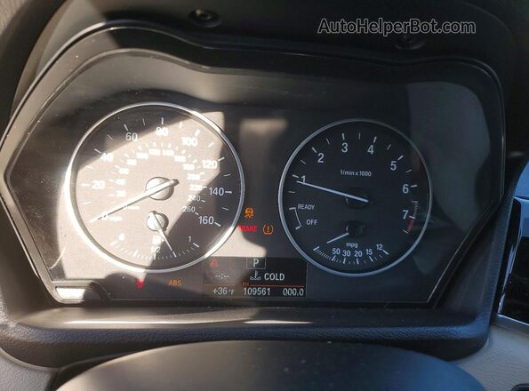 WBXHU7C33H5H33993 2017 BMW X1 Зеленый Вид щитка приборов