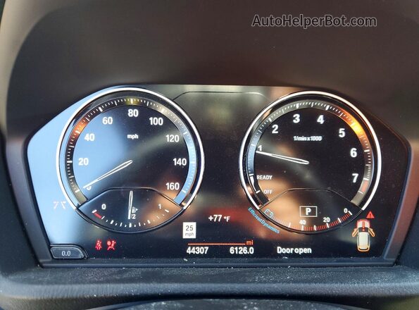 WBXJG7C00M3M74252 2021 BMW X1 Серебряный Вид щитка приборов