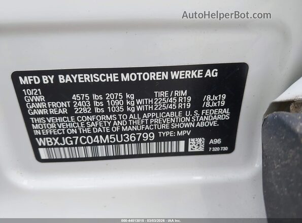 WBXJG7C04M5U36799 2021 BMW X1 White ძრავის განყოფილების ხედი