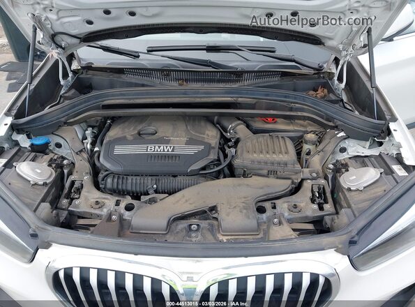 WBXJG7C04M5U36799 2021 BMW X1 White უკანა ხედი